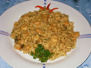 Jednostavni domaći recepti: Bijeli rižot od kozica i školjaka