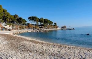 SPLIĆANI OČAJNI Bačvice postale zdravstvena ugroza za grad, plaža smrdi na urin
