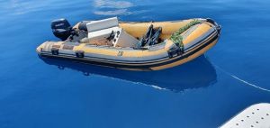 Austrijancu u Tribunju ukraden gumenjak