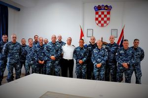 Hrvatski tim HRM-a upućen u operaciju zaštite brodova od pirata ispred Somalije