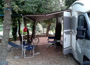 GOSTI KAMPA U PREMANTURI SAMI ULOVILI LOPOVA: Krao je mobitele, tablete i novac