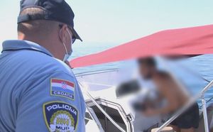 Zadarska policija ovog vikenda kaznila 8 stranaca zbog glisiranja uz obalu