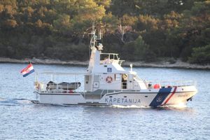 USPJEŠNA POTRAGA ZA 16-GODIŠNJAKOM Nakon cjelonoćnog traganja, pronađen milju ispred Dubrovnika