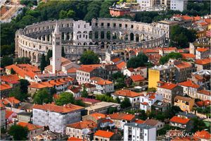 Kvartovi Pule postaju kina na otvorenom