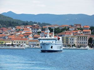 Jadrolinija iz Vele Luke u ponedjeljak šalje zamjenski trajekt