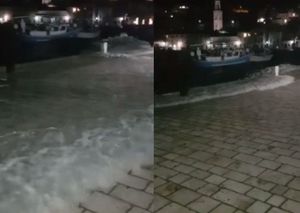 Plima poplavila hvarsku rivu