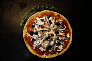 GURMANLUKOM PROTIV KORONE Genijalac Jamie Oliver i inćuni iz Muća