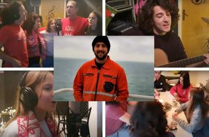 Mladi pomorac pet mjeseci nije vidio kopno: Obitelj ga za Božić iznenadila dirljivim videom