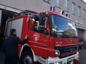 Šibenski tim za spašavanje iz ruševina krenuo za nastradalu Petrinju