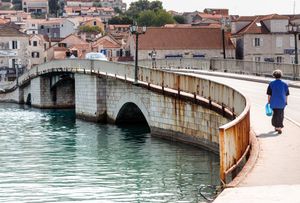 Obnova starog čiovskog mosta odgađa se do jeseni