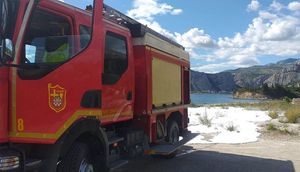 Omiški vatrogasci odlučili i dalje ostati u Petrinji: “Danas nam dolazi i K9 tim”