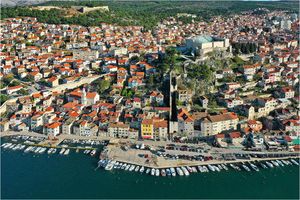 Seizmologinja o potresu kod Šibenika: “Ovo je novi epicentar” – Centar 112 zatrpan pozivima uplašenih građana