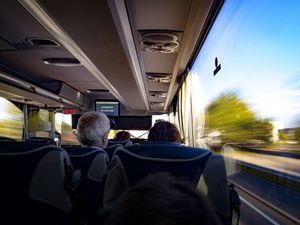 UČENICA DOBILA KAZNENU PRIJAVU Zaražena putovala autobusom od Splita do Metkovića