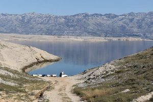 PREKRASNA PRIRODA Uslijed velike oseke, otok Zečevo u potpunosti se spojio s kopnom