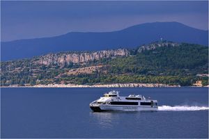 Otkazana katamaranska linija Split-Vis, Jadrolinija ovog vikenda na splitskom području očekuje 56 tisuća putnika!