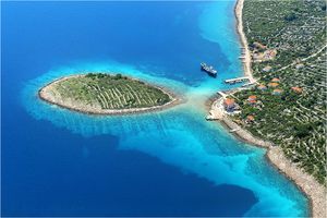 KAPRIJE, BISER JADRANA Kako ga očuvati i nakon izgradnje trajektnog pristaništa?