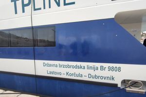 Lastovci traže promjene plovidbenog reda katamarana koji spaja otok s Dubrovnikom