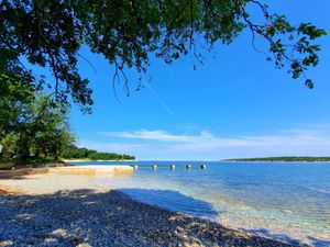 MJEŠTANI ODAHNULI, A PLAŽA PREPOROĐENA Uklonjen opasni aquagana u naselju Červar Porat
