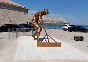 PAG DOBIO SOLARA Spomenik stoljetnoj proizvodnji soli