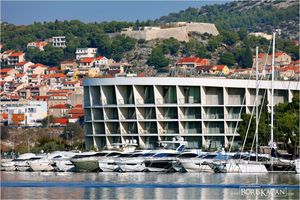 U Šibeniku ukradeno plovilo slovenske tvrtke, vrijedno 2 milijuna kuna