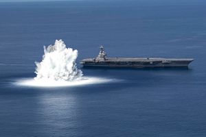 FOTO/VIDEO Amerikanci bombom od 18 tona u Atlantiku aktivirali potres magnitude 3,9 po Richteru!