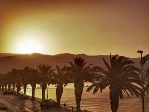 Val vrućina praćen je visokom koncentracijom saharskog pijeska u zraku