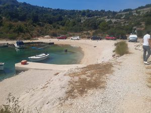 SLUČAJ SIČENICA Iz općine Rogoznica tvrde da u uvali više nema bespravne gradnje