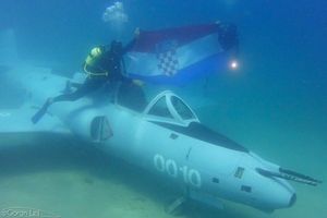 Stari vojni zrakoplov završio na dnu mora kao turistička atrakcija