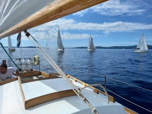 Odjedrena 23. Labud Classic & Vintage regata – Klasičare ni bonaca nije omela