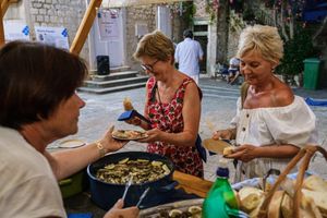 RIBARSKE VEČERI Uz klapu i pečenu srdelu otkrijte ribarsku i maritimnu baštinu Sutivana