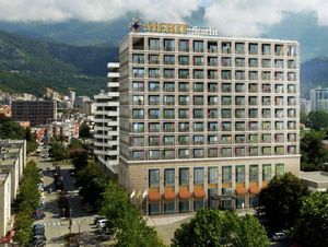 OKUPACIJA POMORSKOG DOBRA Turski investitori reklamiraju javnu plažu kao svoju, država negira da je dala suglasnost