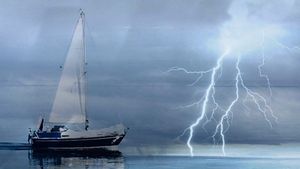 NAUTIČKI SAVJETI Bijeg od iznenadne oluje