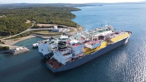 Završio servis LNG terminala na Omišlju, uplovio i prvi brod