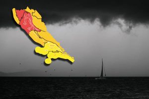 Crveni i narančasti meteoalarm i upozorenje za nautičare: Orkanska bura, još više kiše i nagli pad temperature!