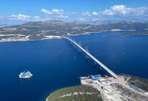 Stručnjak odgovorio: Može li Pelješki most srušiti potres, hoće li ga zatvarati bura i što ako udari brod u stup?