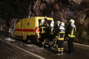 Kod Dubrovnika se zapalilo vozilo hitne pomoći