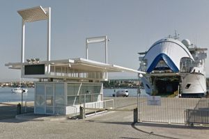 Montažni lučki objekt kraj Pozdrava suncu u Zadru se raspada