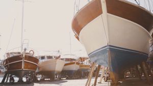 NAUTIČKI SAVJETI Brod u mirovanju na kopnu