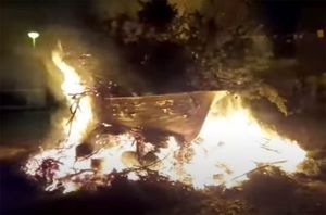 OGANJ SVETOG MIKULE Tradicionalno paljenje broda u Starom Gradu na Hvaru