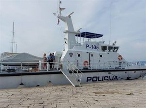 Pomorski policajac iz Rijeke spasio utopljenika iz mora