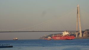 Zbog kvara na tankeru blokiran Bospor