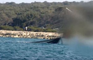 Otočani sa Silbe i Oliba očajni: “Pogledajte što rade potegače; brakovi kod otoka postaju jadranska pustinja!”