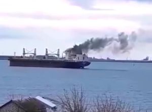 VIDEO U Crnom moru raketiran civilni teretni brod – Poginuo pomorac