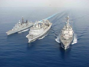 Tanker Marne koji opslužuje francuski nosač posjetio luku Dubrovnik