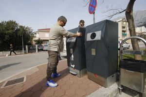 Na 10 lokacija u Makarskoj postavljeni pametni spremnici za odvojeno prikupljanje otpada