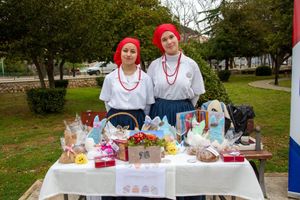 Okusi i mirisi zavičaja – Uskrsni sajam u Blatu