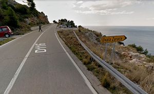 PROMETNA NESREĆA NA HVARU Dvije osobe u bolnici, cesta zatvorena za promet