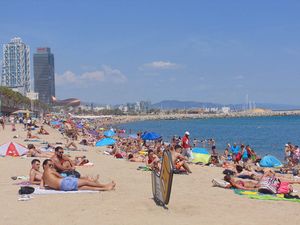 Barcelona uvodi potpunu zabranu pušenja na plažama