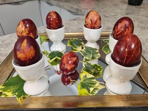 RECEPTI DUBROVAČKOG PRIMORJA Bojanje jaja u luku ili kapuli