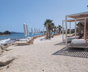 Građanska inicijativa upozorava na ekocid u uvali Krknjaši na otoku Drveniku Velom